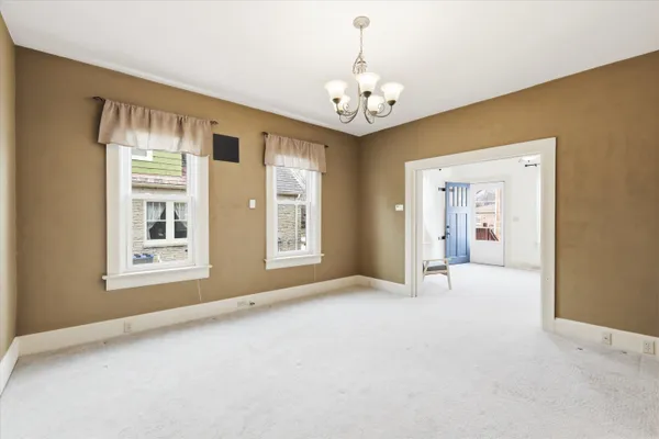 $200,000 | 1125 Winnebago Avenue, Oshkosh, WI 54901