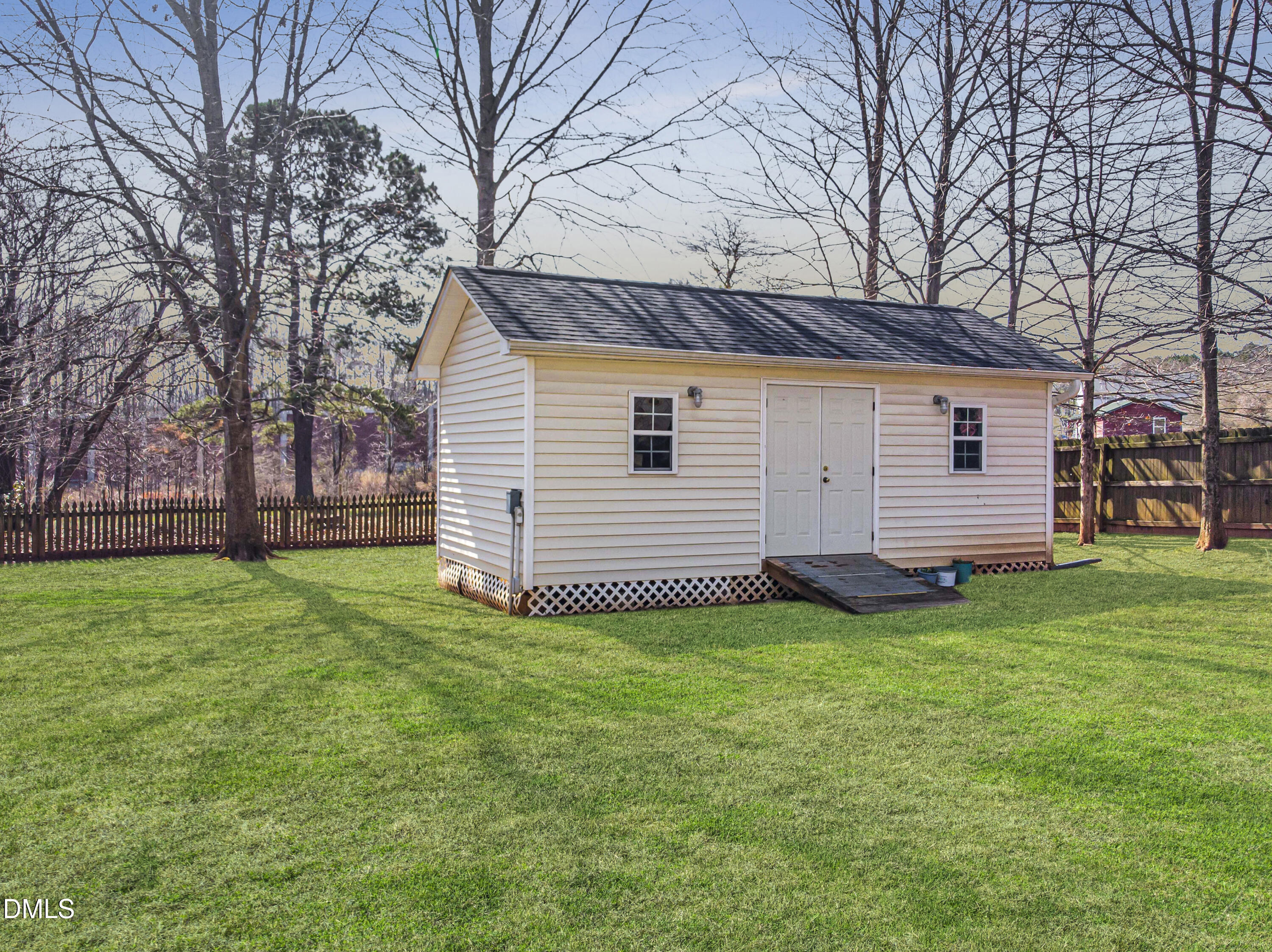 8613 Lawdraker Road Apex, NC 27539 - Photo 29 of 30 96