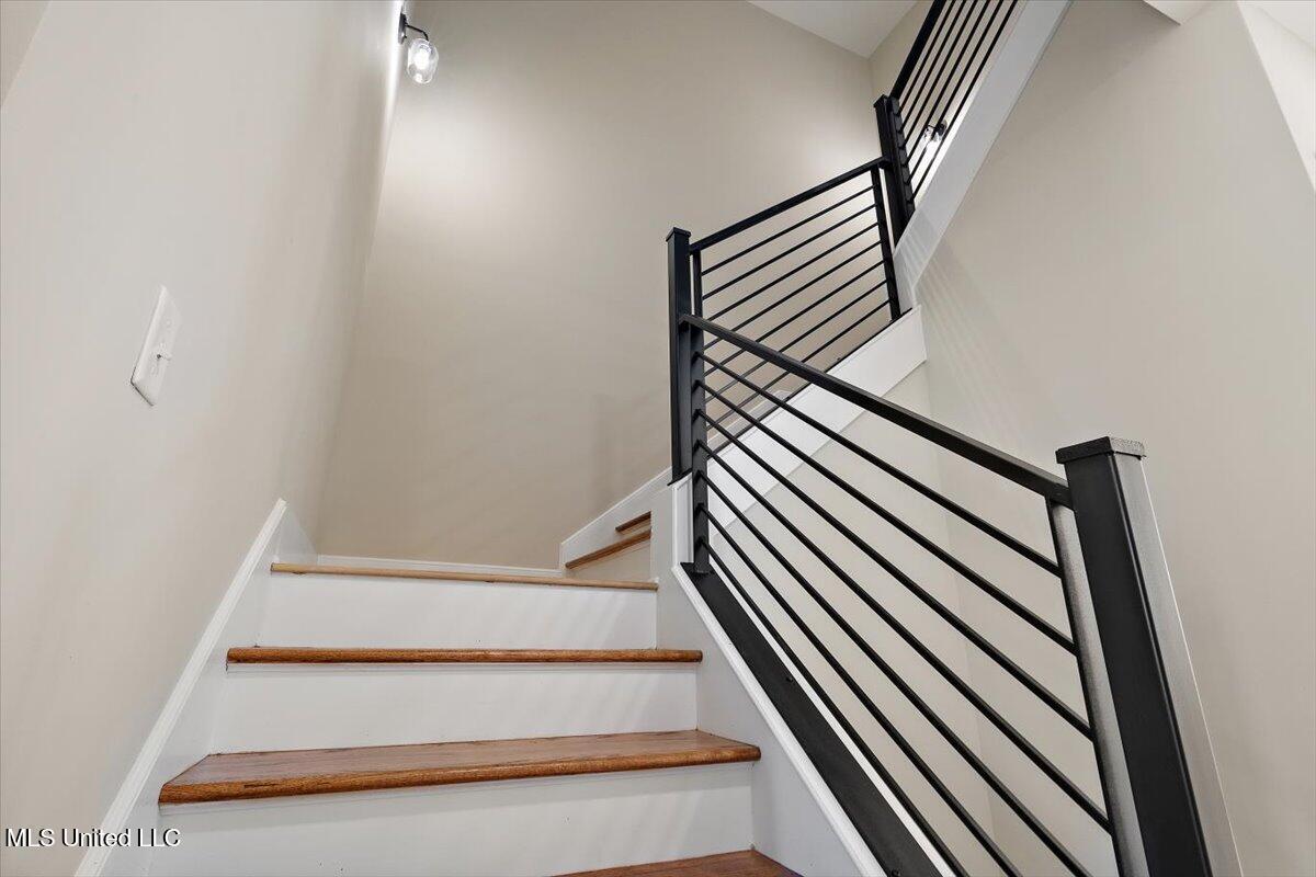 705 Bolivar Drive Nesbit, MS 38651 - Photo 15 of 28 Townhome