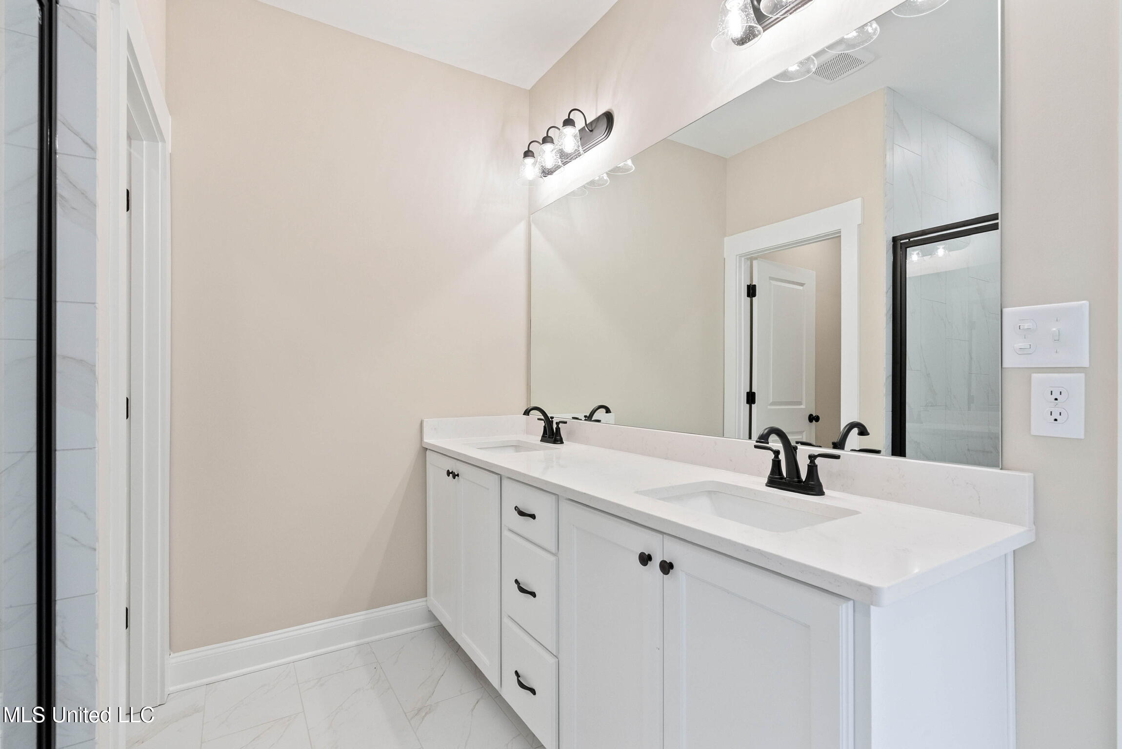 705 Bolivar Drive Nesbit, MS 38651 - Photo 18 of 39 Townhomes