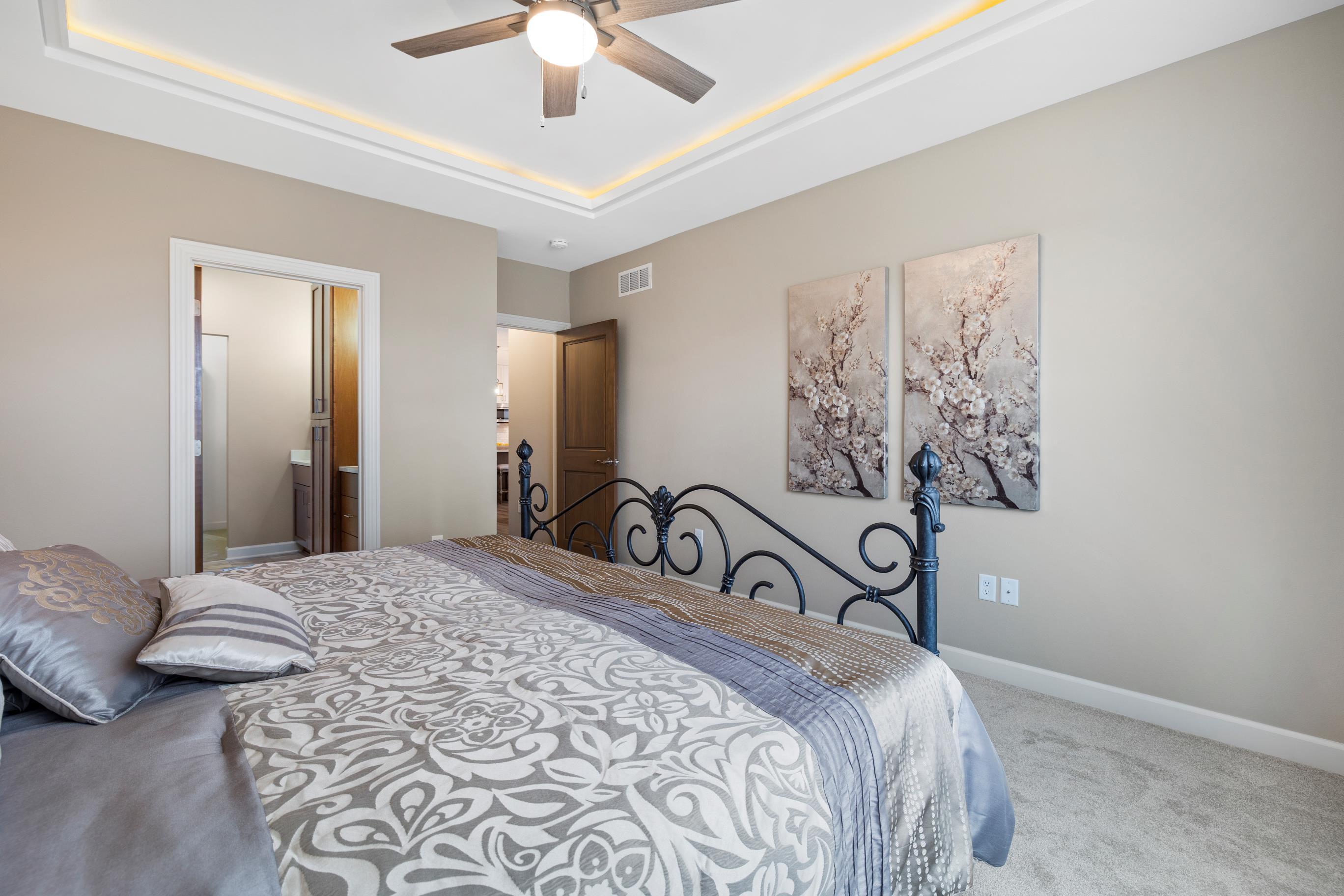 1538 Weston Rdg Road Oconomowoc, WI 53066 - Photo 11 of 21 Master Bedroom