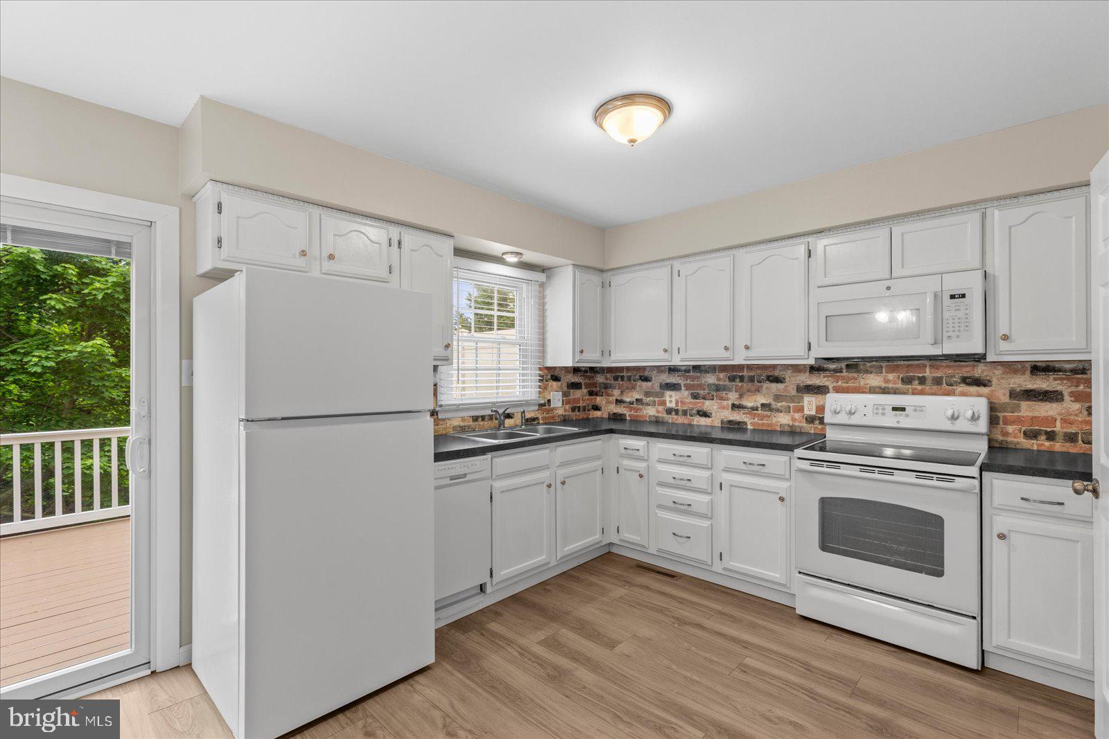 452 South Center Street Hanover, PA 17331 - Photo 11 of 45 New Refrigerator