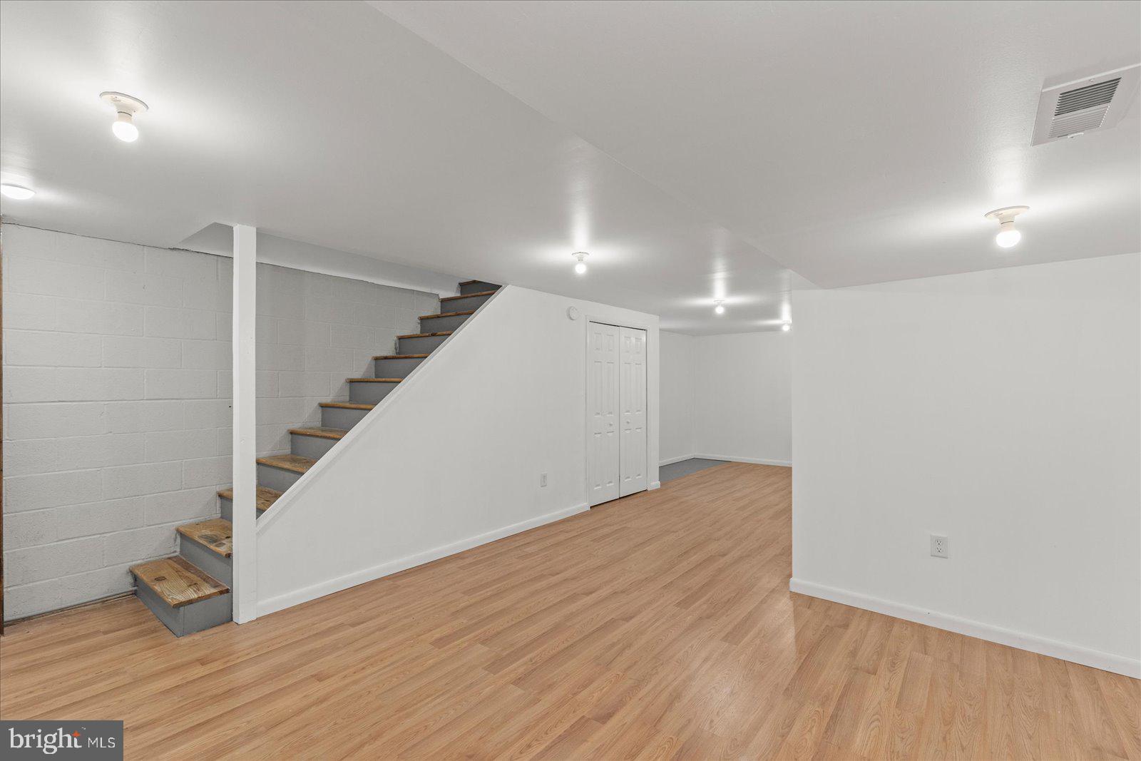 452 South Center Street Hanover, PA 17331 - Photo 27 of 45 Family room