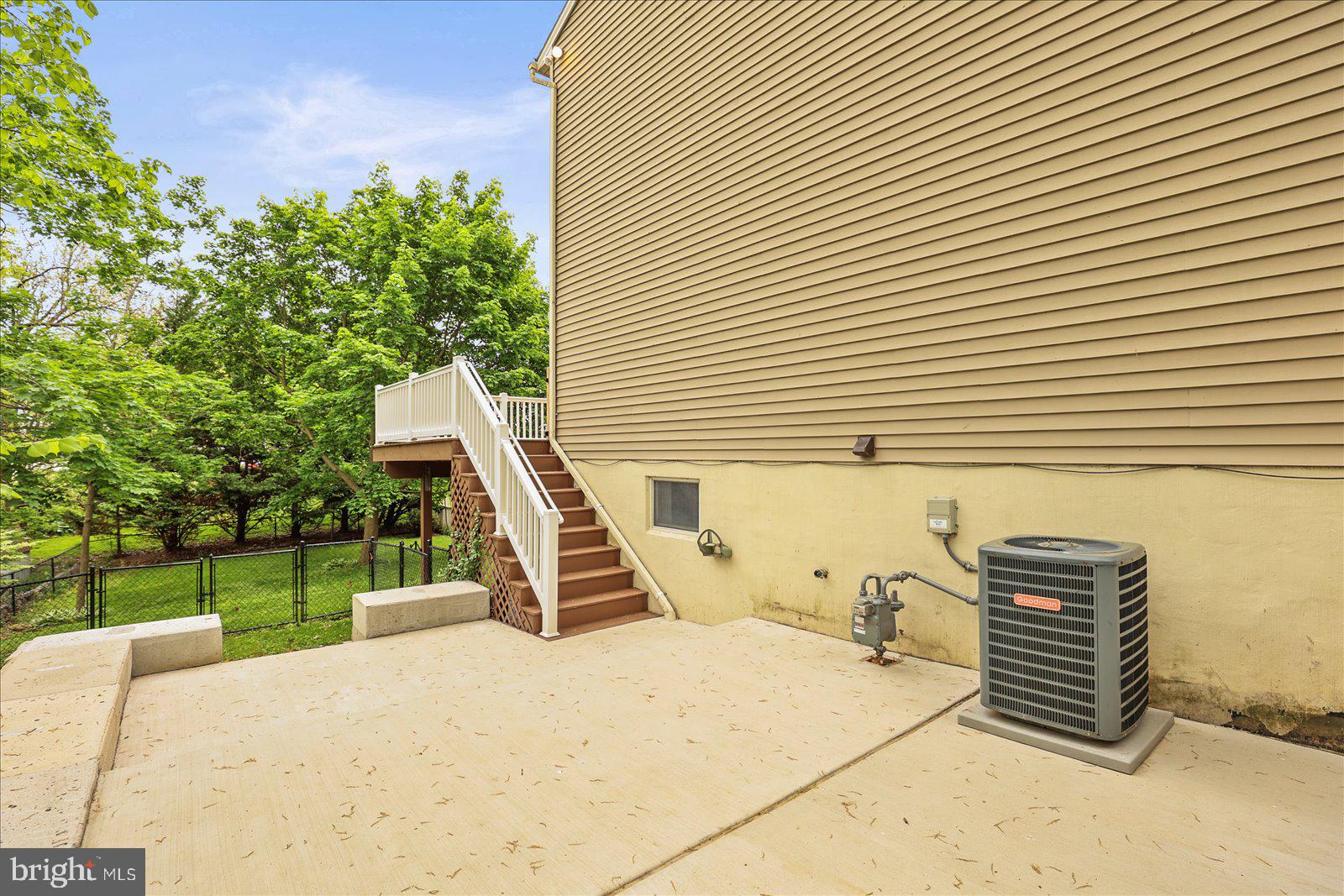 452 South Center Street Hanover, PA 17331 - Photo 36 of 45 Large patio