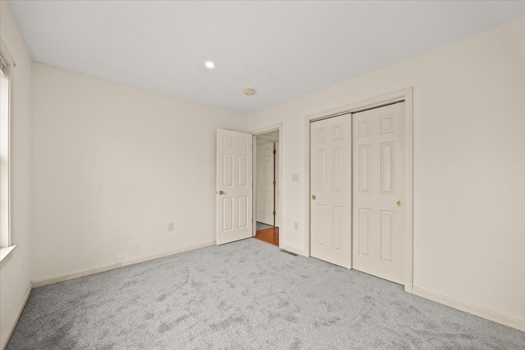 212 Scadding Street Taunton, MA 02780 - Photo 25 of 42