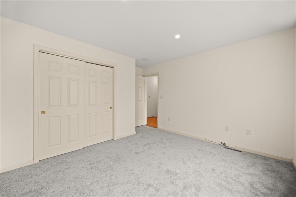 212 Scadding Street Taunton, MA 02780 - Photo 27 of 42