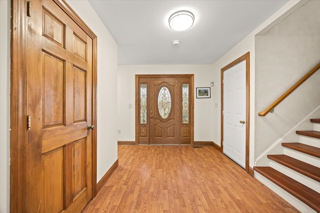 212 Scadding Street Taunton, MA 02780 - Photo 5 of 42