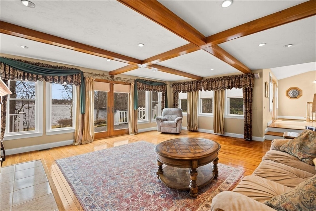 212 Scadding Street Taunton, MA 02780 - Photo 7 of 42