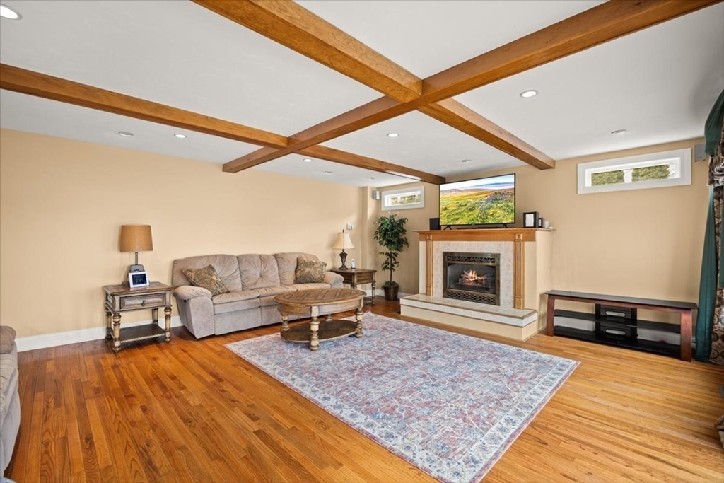 212 Scadding Street Taunton, MA 02780 - Photo 8 of 42