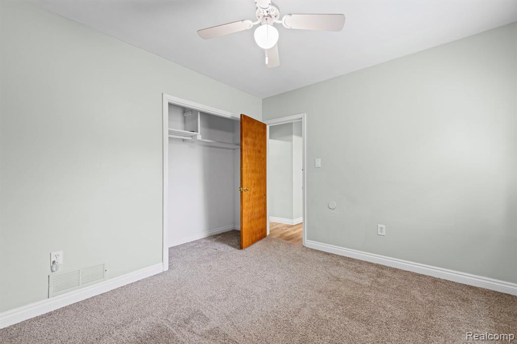 4165 Crooks Road Troy, MI 48098 - Photo 10 of 27