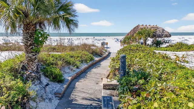 $949,000 | 6063 East Peppertree Way, Unit 111, Sarasota, FL 34242