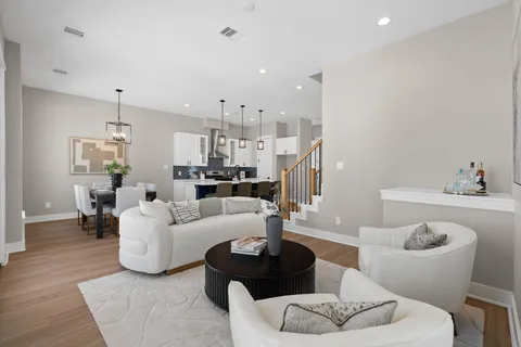 $699,800 | 5824-5826 Highland Sun Lane, Houston, TX 77091