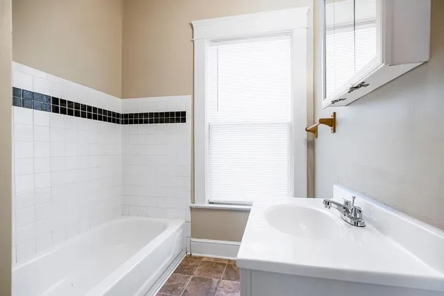 $815,000 | 2755 Cherry Street, Kansas City, MO 64108