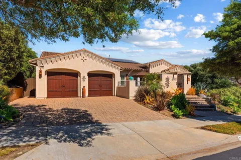 $2,496,000 | 7090 Corintia Street, Carlsbad, CA 92009