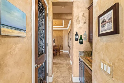 $2,496,000 | 7090 Corintia Street, Carlsbad, CA 92009