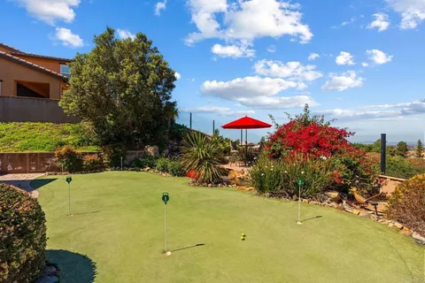 $2,496,000 | 7090 Corintia Street, Carlsbad, CA 92009