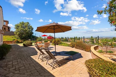 $2,496,000 | 7090 Corintia Street, Carlsbad, CA 92009