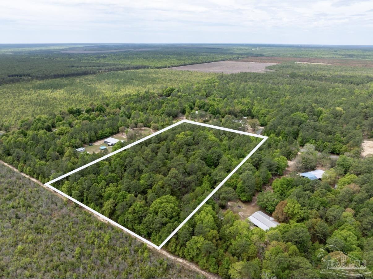 6512 Tracker Drive Milton, FL 32583 - Photo 2 of 18 a view of a tennis court