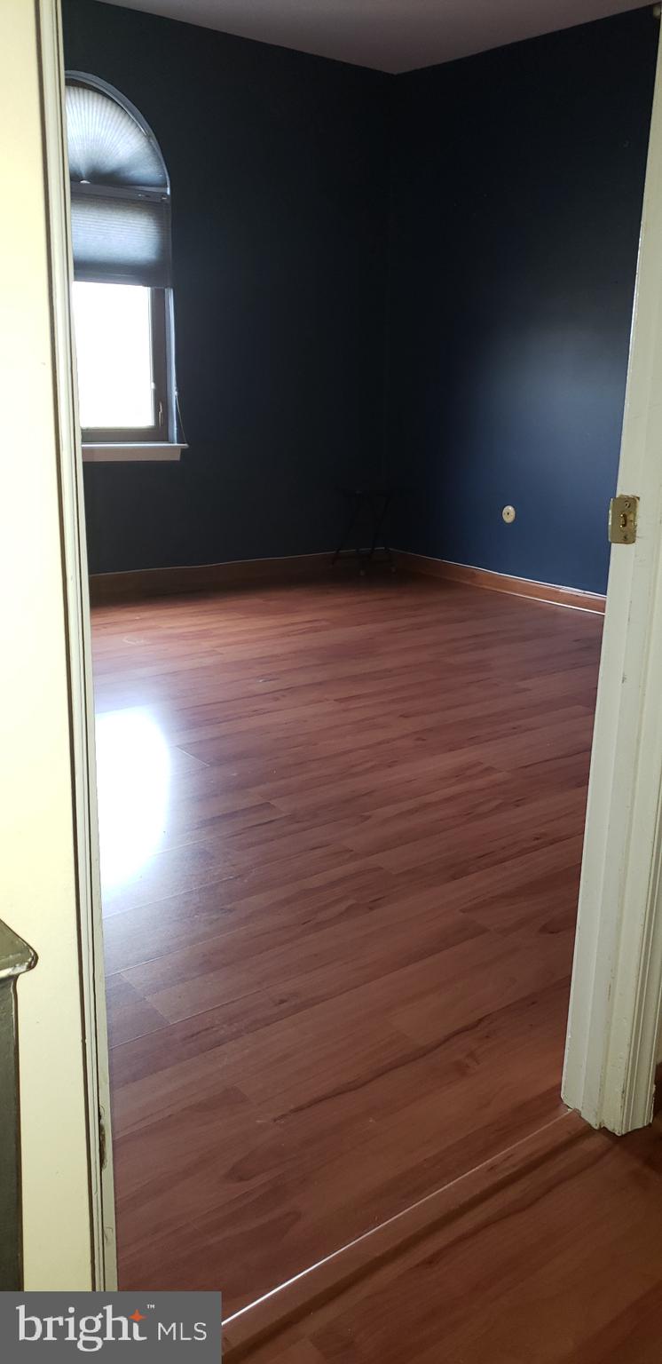 760 Ridge Lane Warminster, PA 18974 - Photo 12 of 25 Gallery Image 12