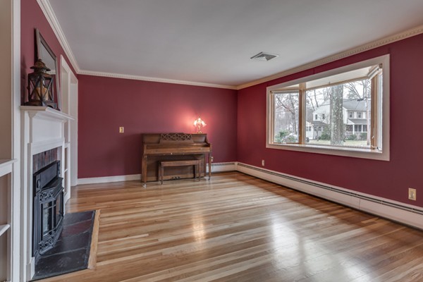 6 Kelley Road Wilmington, MA 01887 - Photo 3 of 28 Gallery Image 3