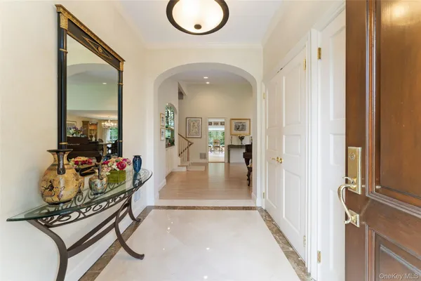 $1,595,000 | 3 Warnke Lane, Scarsdale, NY 10583