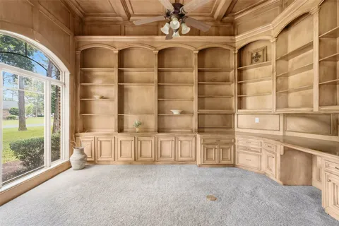 a view of a storage & utility room