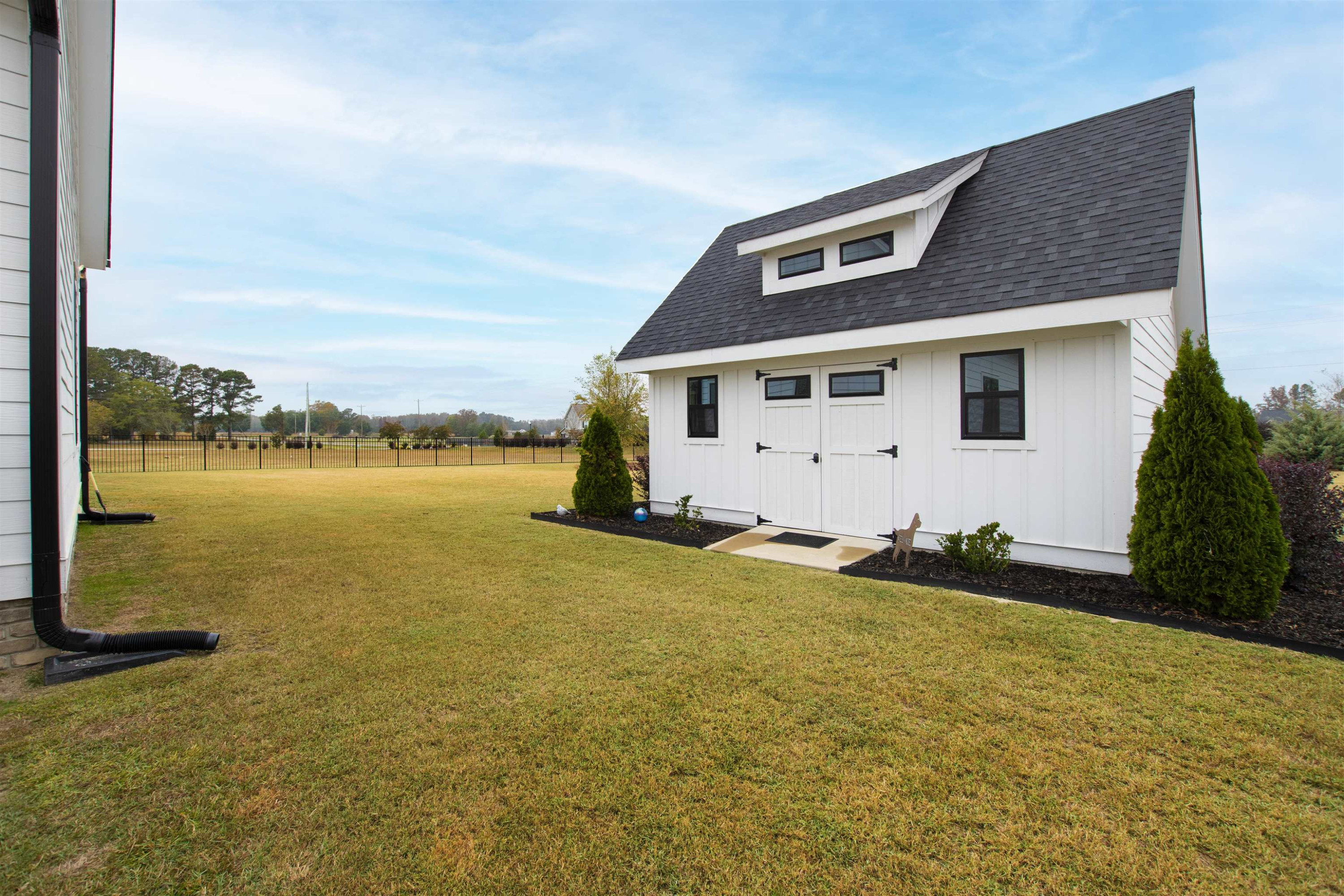 73 Constitution Avenue Smithfield, NC 27577 - Photo 12 of 66 a front view of a house with yard