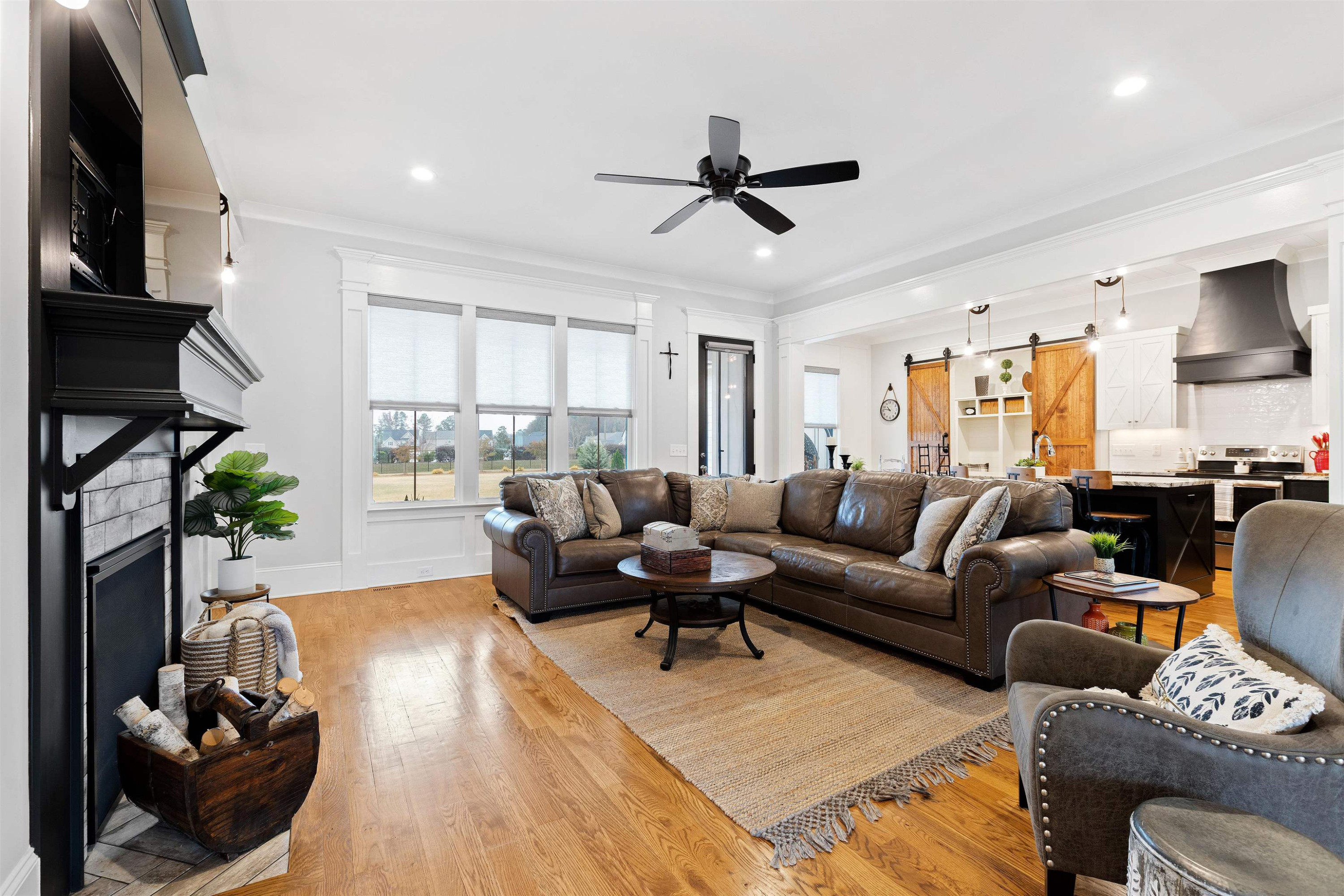 73 Constitution Avenue Smithfield, NC 27577 - Photo 24 of 66 a living room with furniture and a window