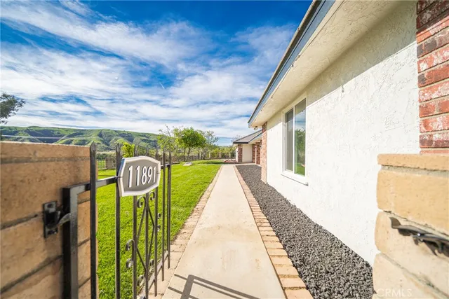 $1,249,999 | 11891 San Timoteo Canyon Road, Redlands, CA 92373