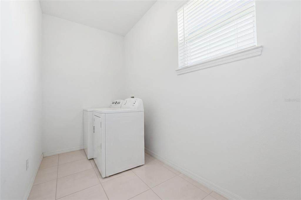 1383 Waterview Ridge Circle Apopka, FL 32703 - Photo 13 of 40