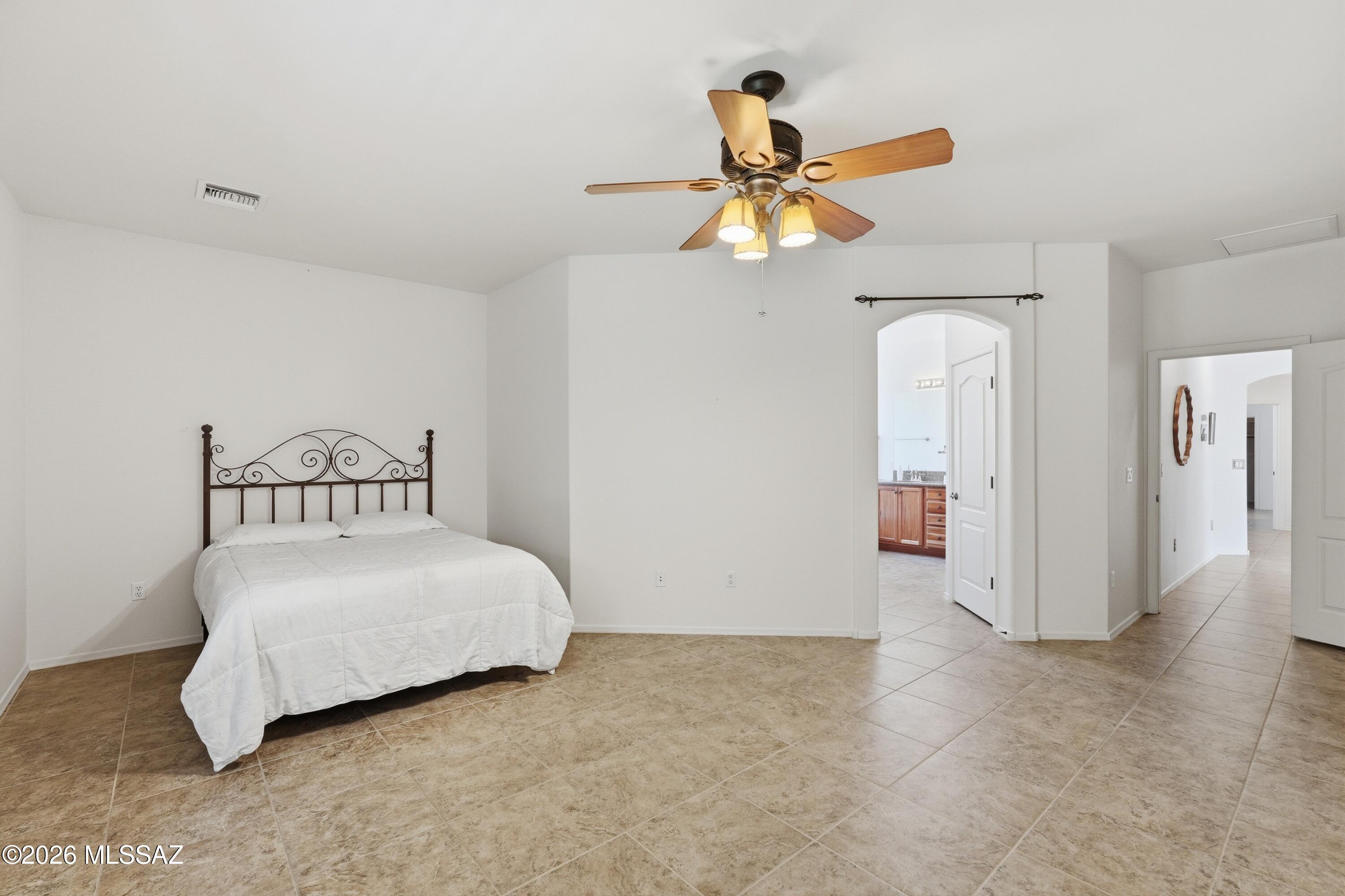 2845 North Vactor Ranch Place Tucson, AZ 85715 - Photo 18 of 41 Very Large