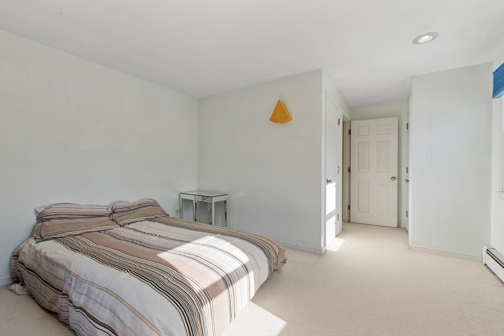 29 Pinewood Road Wellesley, MA 02482 - Photo 16 of 23