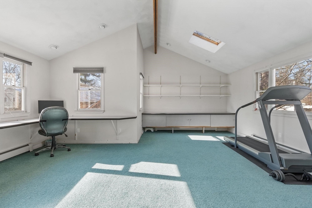 29 Pinewood Road Wellesley, MA 02482 - Photo 17 of 23