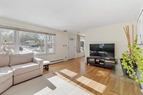 $1,250,000 | 29 Pinewood Road, Wellesley, MA 02482