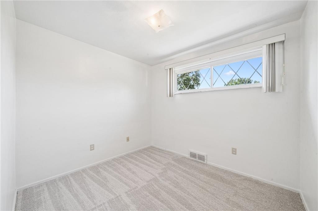 609 Brightberry Road Monroeville, PA 15146 - Photo 17 of 36