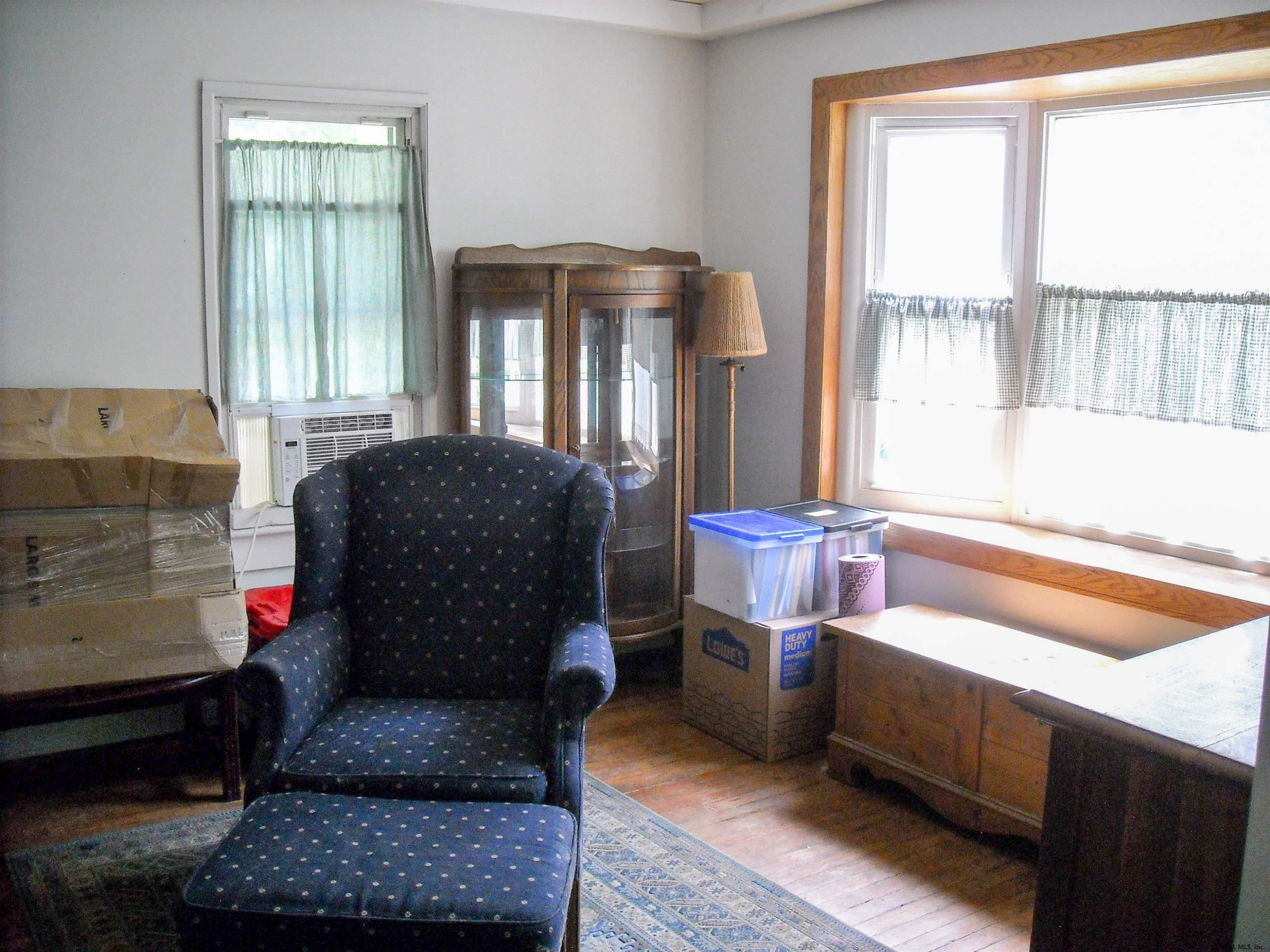 451 Clayton Road Schenectady, NY 12304 - Photo 3 of 74 Photo 3