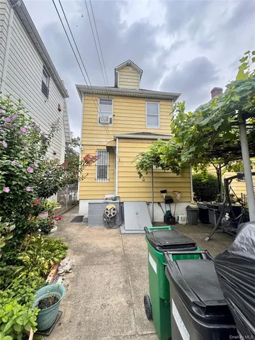 $979,000 | 101-17 46th Avenue | South Corona