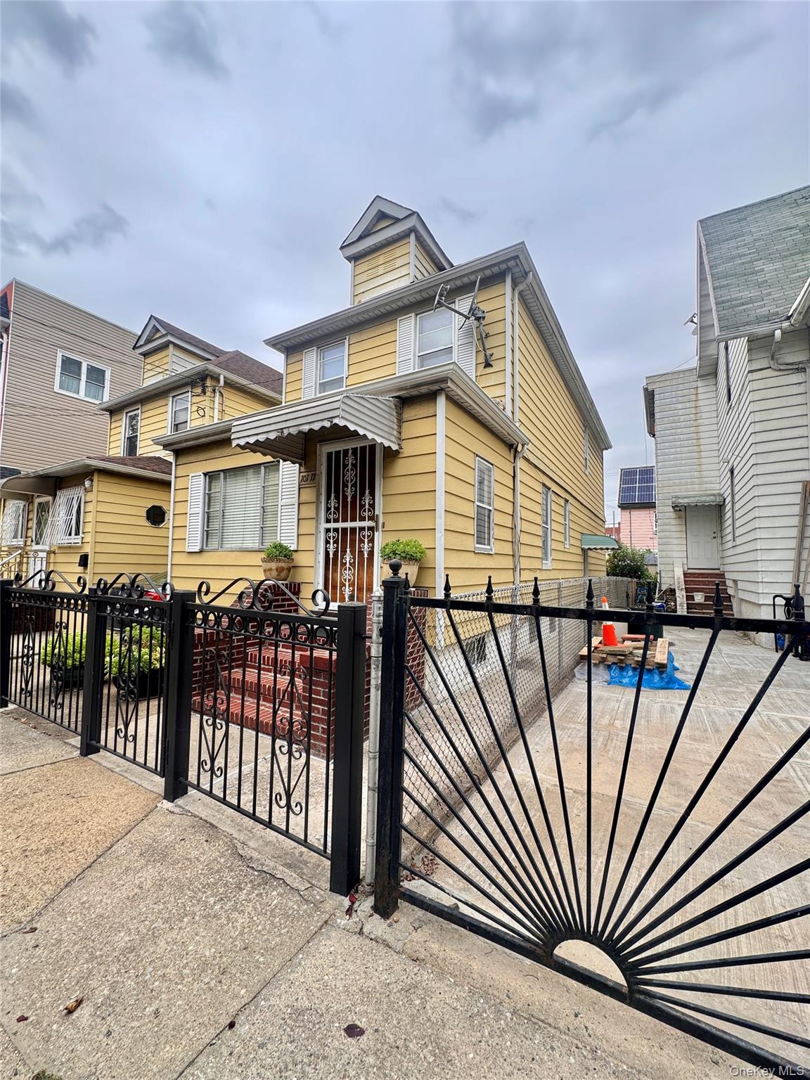 101-17 46th Avenue Queens, NY 11368 - Photo 3 of 29