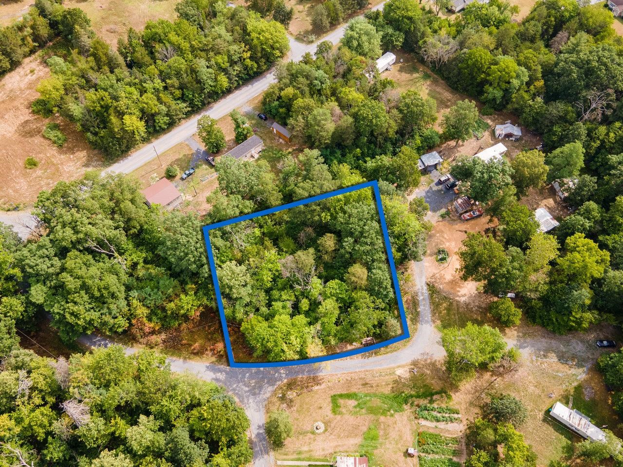 B16 Doyle Road Luray, VA 22835 - Photo 8 of 16 Gallery Image 8