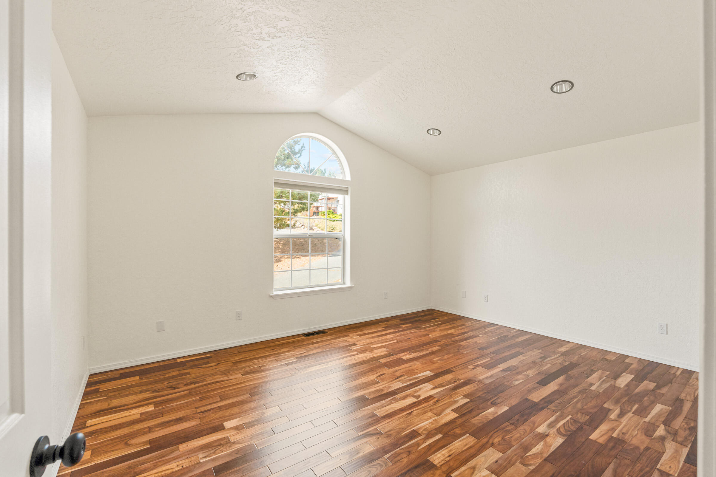 3244 Southwest 34th Street Redmond, OR 97756 - Photo 18 of 50 342_SW 34th-V2_Pro Property Photos_Bend