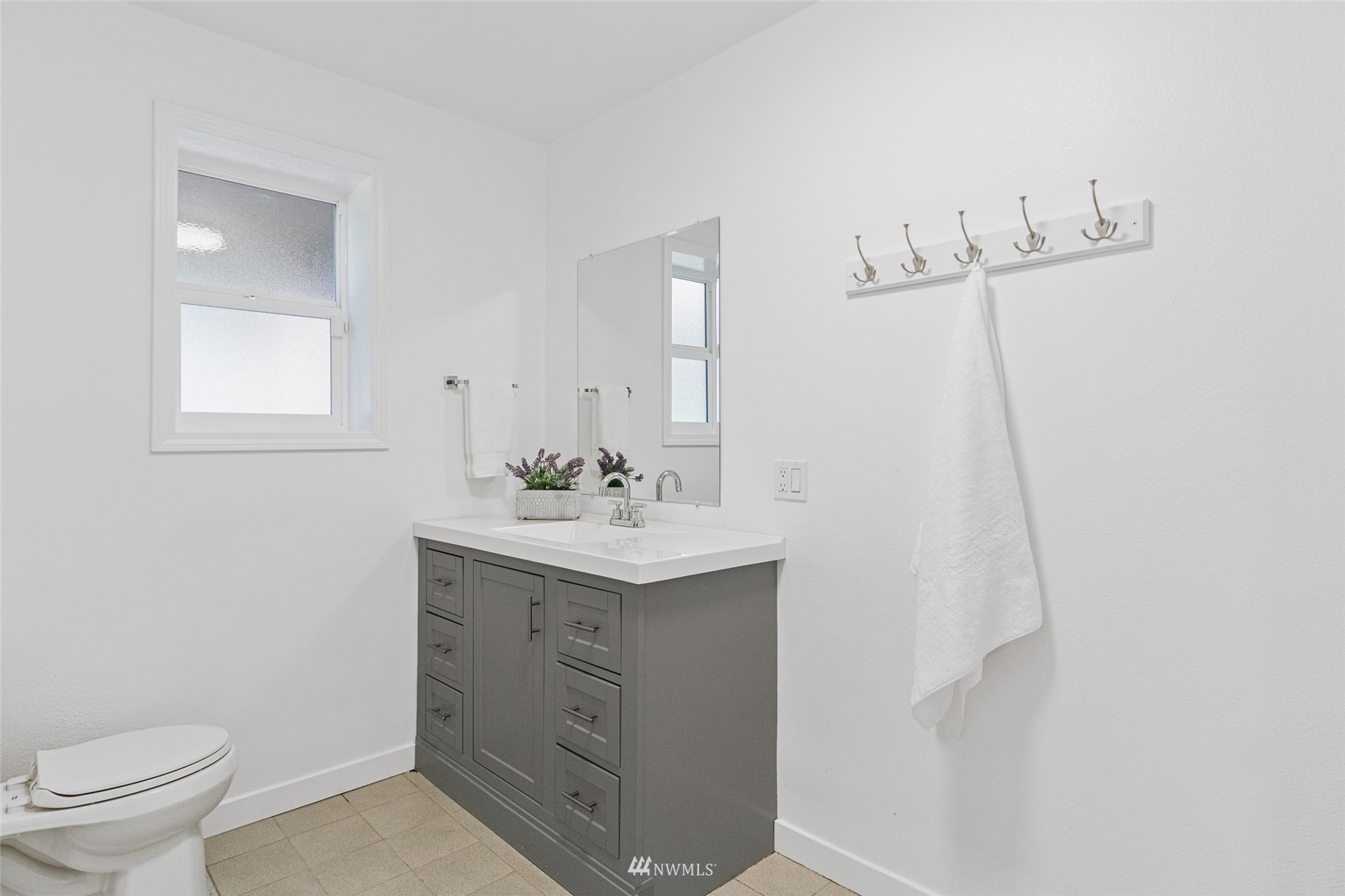10404 Northeast 190th Street Bothell, WA 98011 - Photo 33 of 39 Gallery Image 33