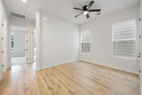 $2,400 | 6107 De Campo Street, Houston, TX 77091