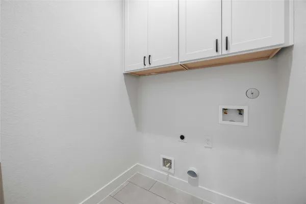 $2,400 | 6107 De Campo Street, Houston, TX 77091