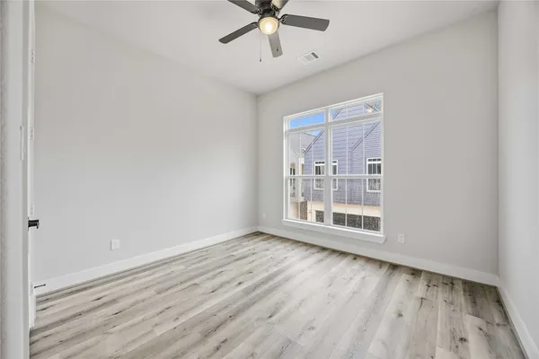 $2,400 | 6107 De Campo Street, Houston, TX 77091