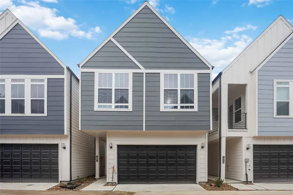 $2,400 | 6107 De Campo Street, Houston, TX 77091