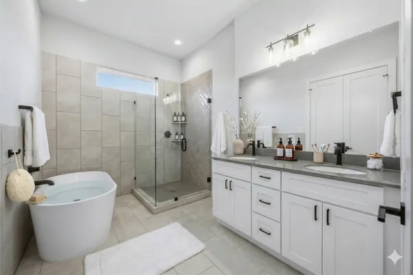 $2,400 | 6107 De Campo Street, Houston, TX 77091