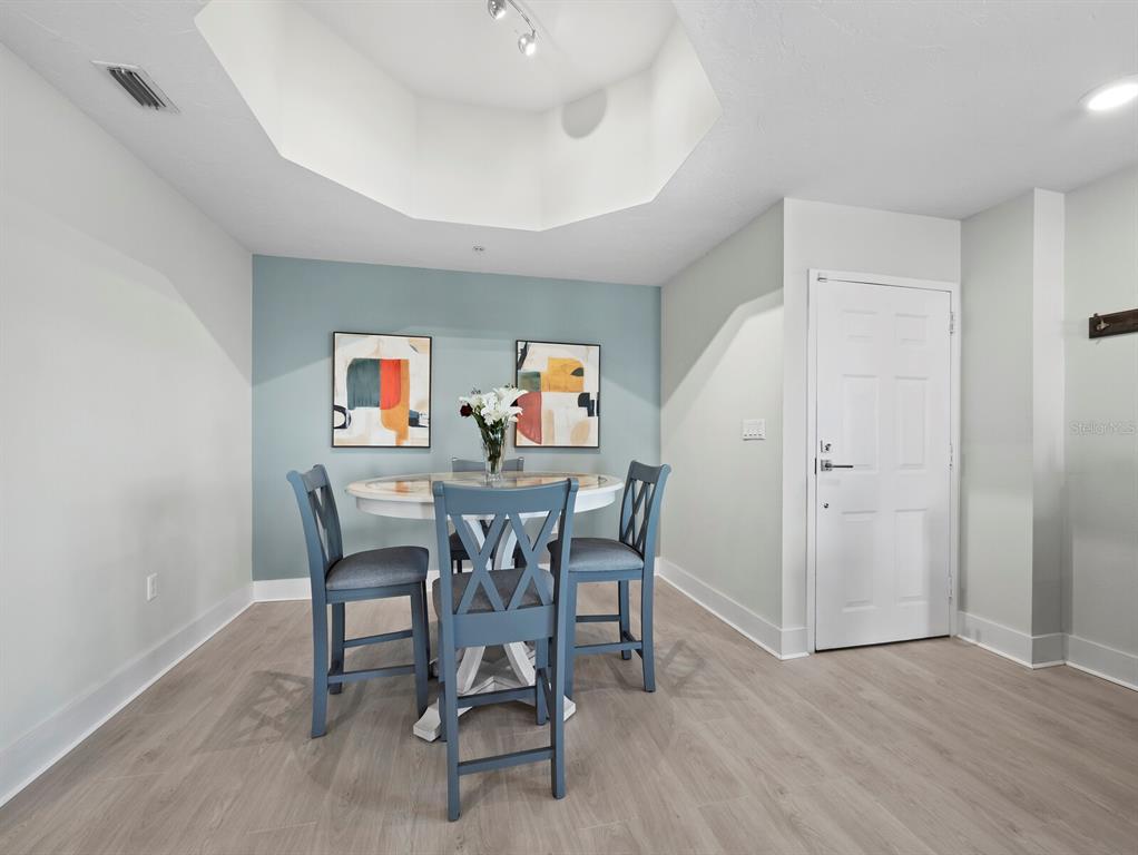 205 Golden Gate Point, Unit 401 Sarasota, FL 34236 - Photo 13 of 63