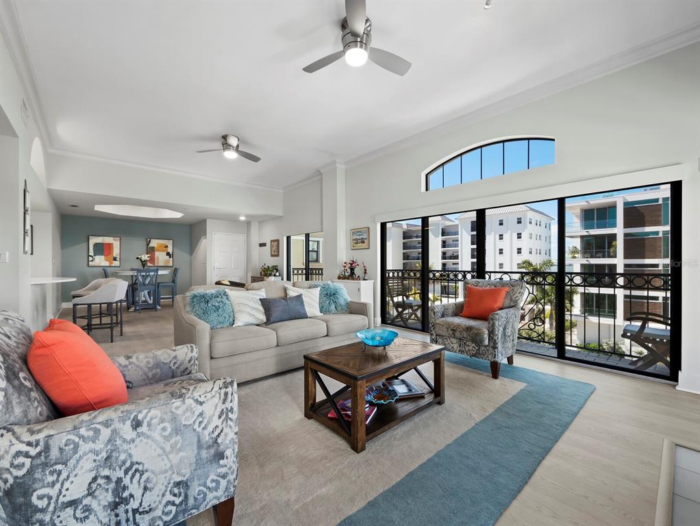 205 Golden Gate Point, Unit 401 Sarasota, FL 34236 - Photo 17 of 63