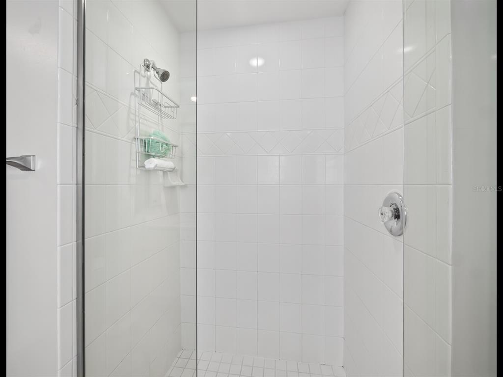 205 Golden Gate Point, Unit 401 Sarasota, FL 34236 - Photo 28 of 63