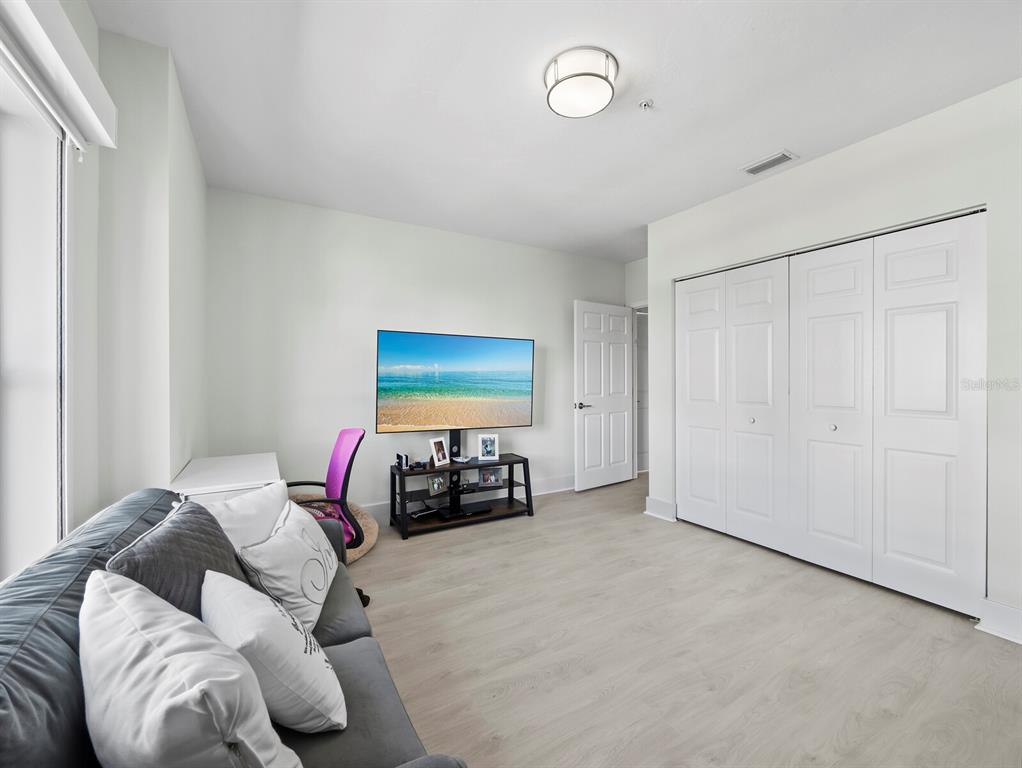 205 Golden Gate Point, Unit 401 Sarasota, FL 34236 - Photo 29 of 63